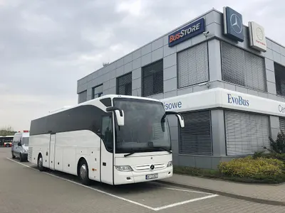 B.M.-TUR SP. JAWNA WYNAJEM LUKSUSOWYCH AUTOKARÓW, AUTOBUSÓW I BUSÓW